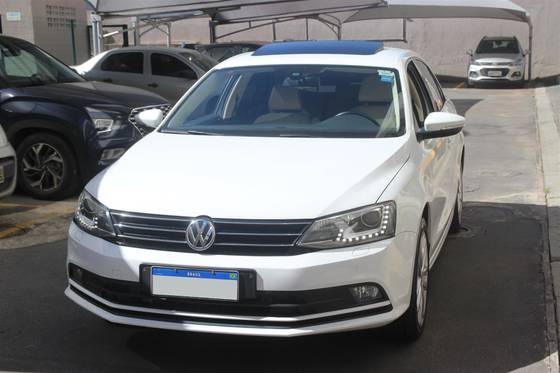 VOLKSWAGEN JETTA 2.0 TSI HIGHLINE 211CV GASOLINA 4P TIPTRONIC